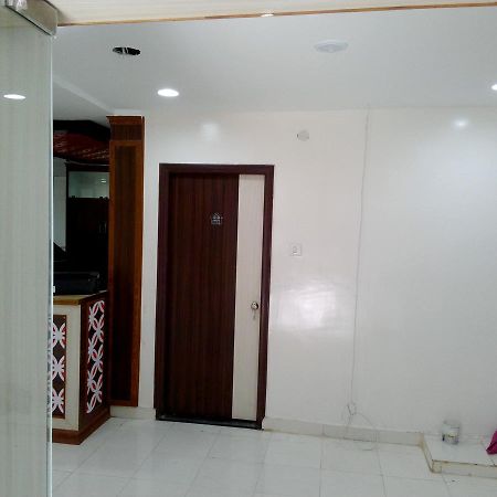 Sahasra Residency Hotel Hyderabad Esterno foto
