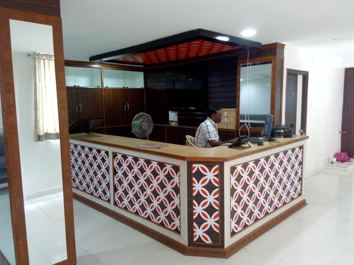 Sahasra Residency Hotel Hyderabad Esterno foto