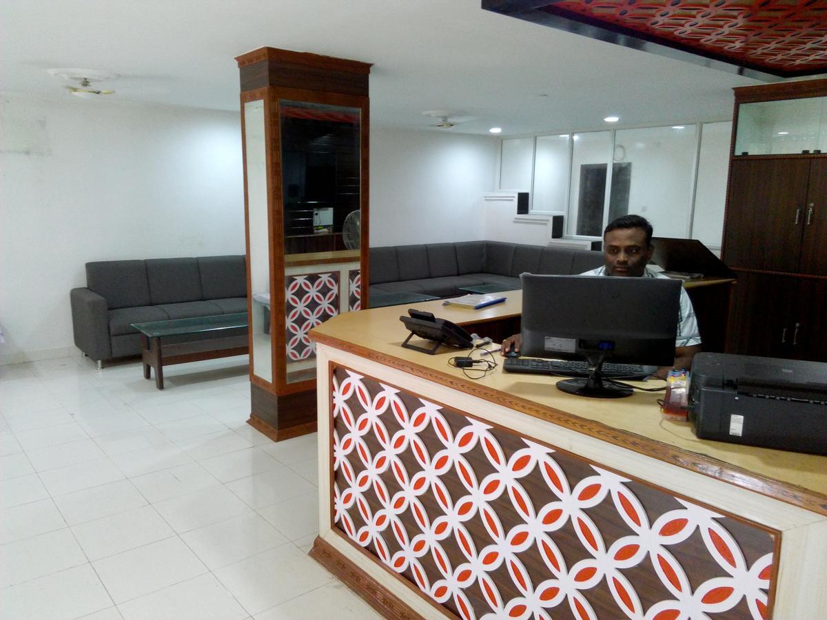 Sahasra Residency Hotel Hyderabad Esterno foto